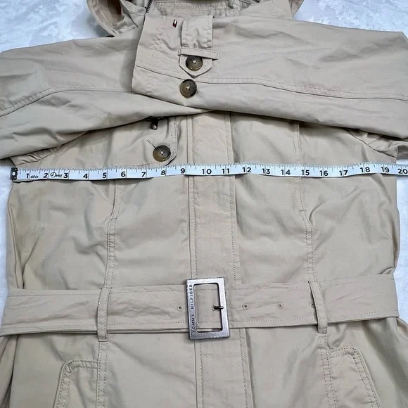 Tommy Hilfiger Trench Coat Belted Jacket Hidden Hood Beige Tan Medium M - Picture 15 of 17